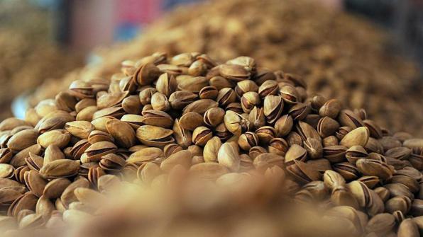 قیمت خرید عمده انواع پسته بادامی در کشور